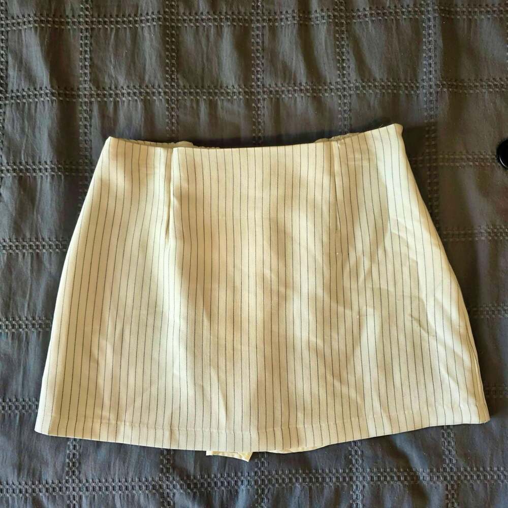 Fair Haven Women's Pinstripe Mini Skort